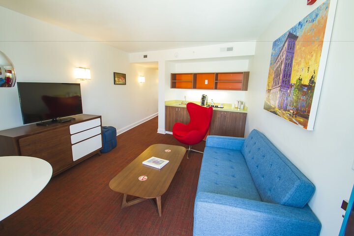 Room 19 of 30