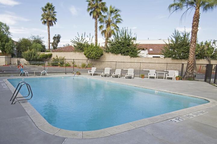 Pool 3 of 15