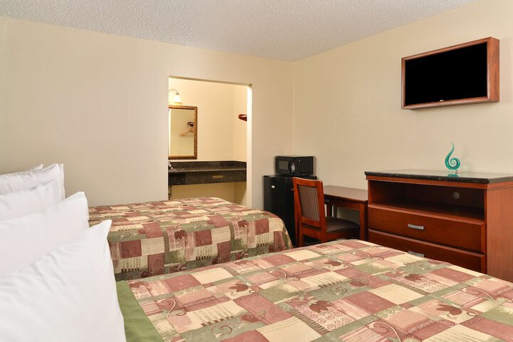Room 17 of 41
