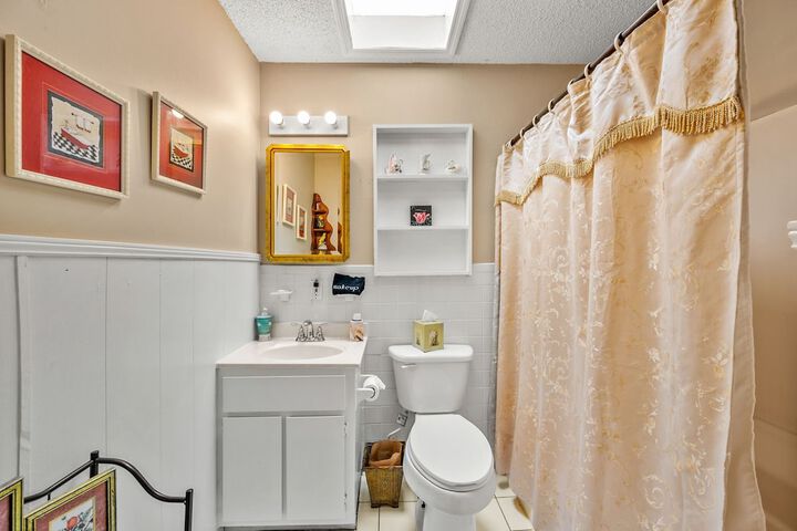 Room 40 of 56