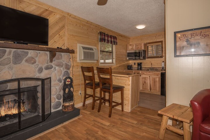 Upper Canyon Inn & Cabins