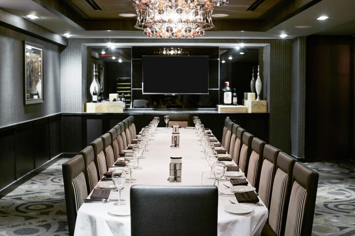 Dining 75 of 91