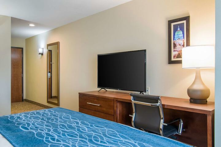 Room 21 of 42