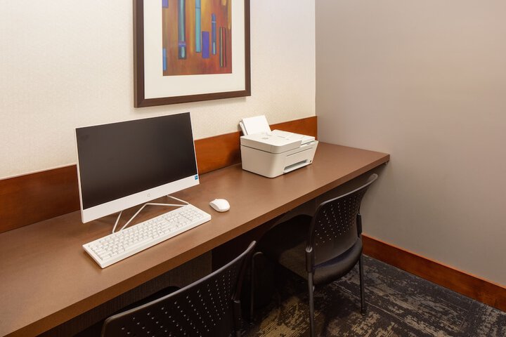 Business Center 41 of 41