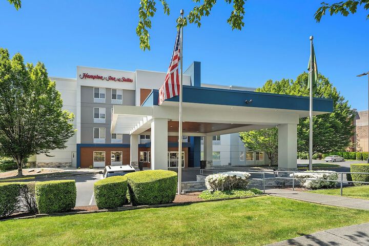 Hampton Inn & Suites Seattle-North / Lynnwood