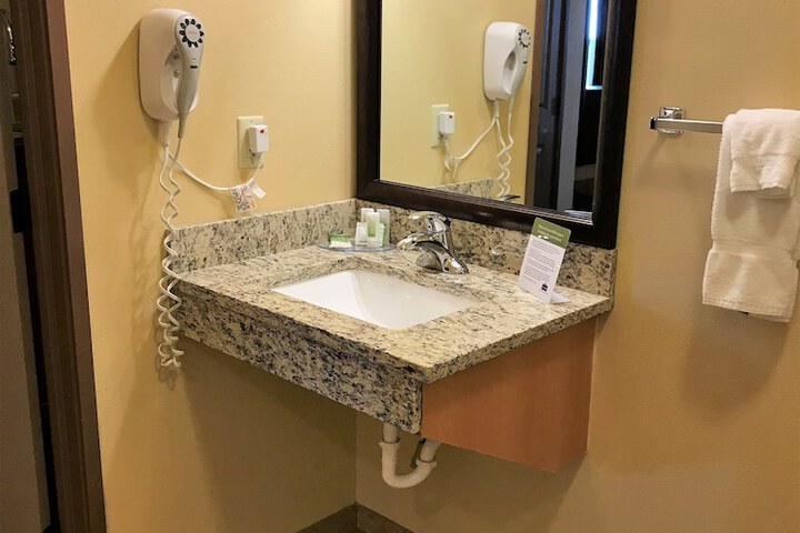 Room 75 of 126