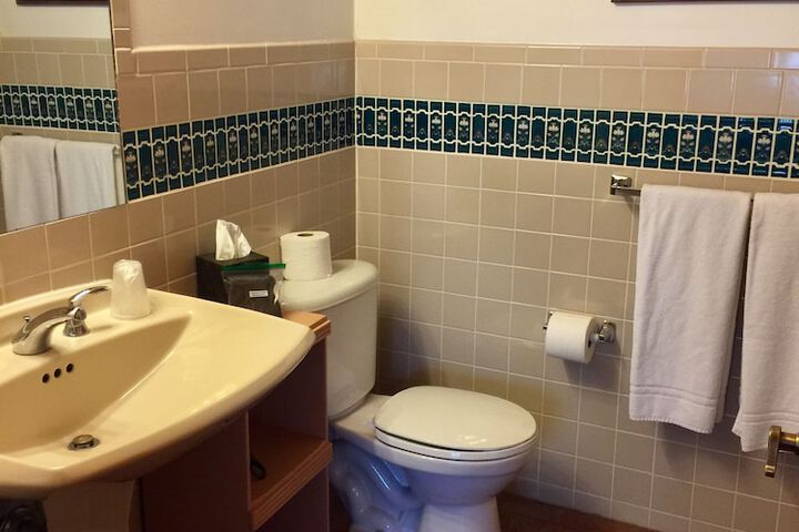 Room 54 of 82