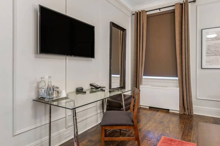The Fort Garry Hotel Spa and Conference Centre, an Ascend Collection Hotel
