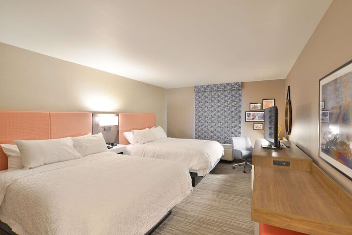 Hampton Inn & Suites Menomonie-UW Stout