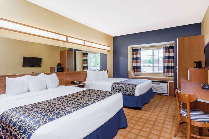 Microtel Inn & Suites by Wyndham Dickson City / Scranton