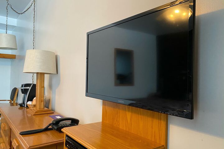 Room 3 of 10