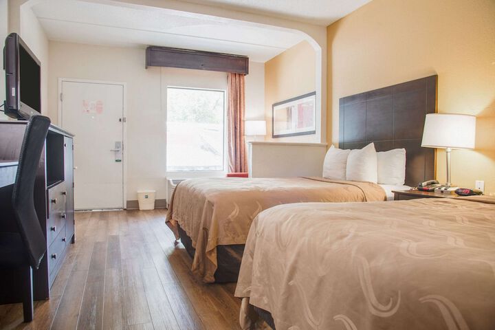 Room 18 of 24