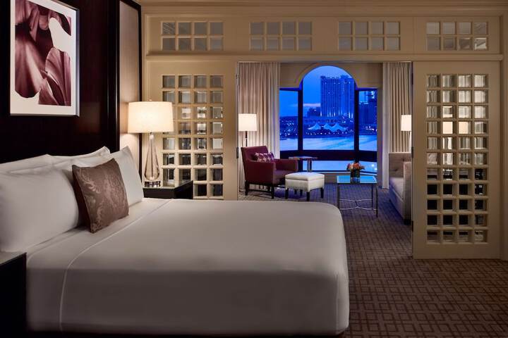 The Royal Sonesta Harbor Court Baltimore