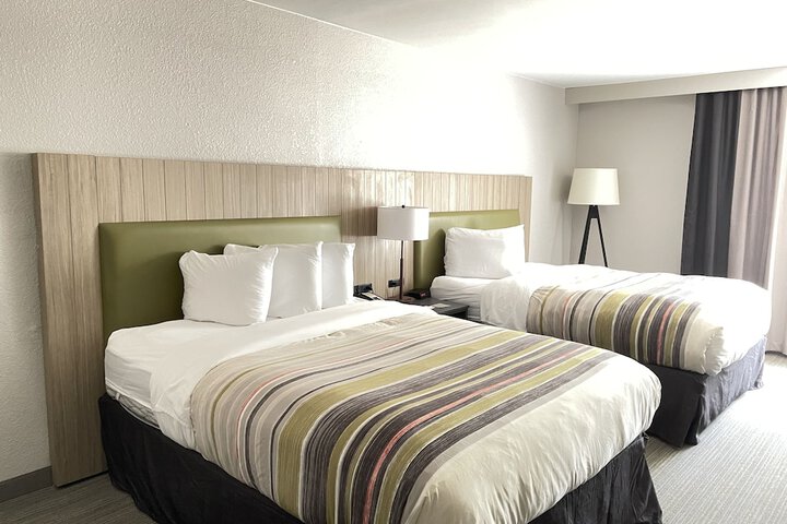 Room 8 of 36