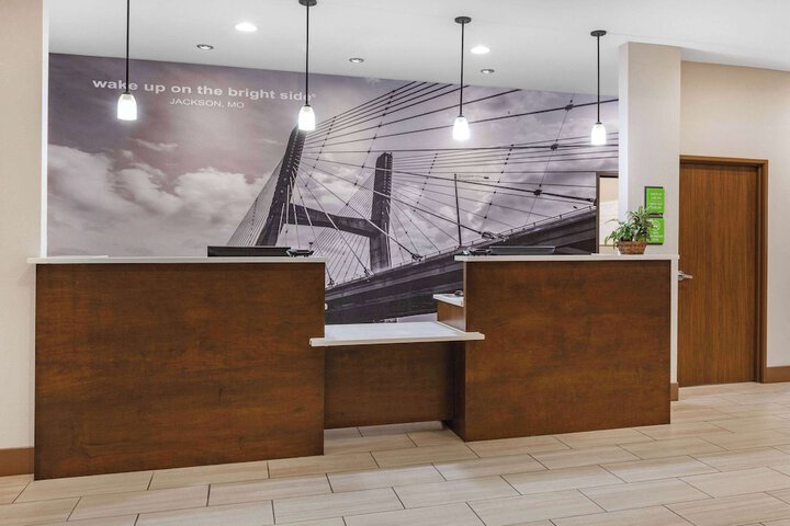 La Quinta Inn & Suites by Wyndham Jackson / Cape Girardeau