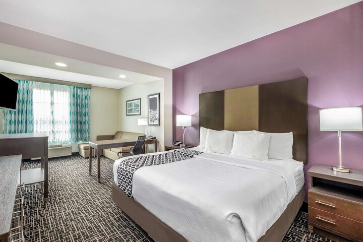 Room 30 of 42