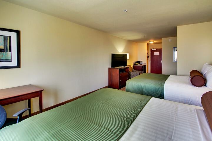 Room 32 of 53