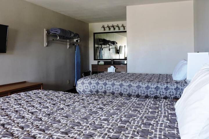 Riata Inn