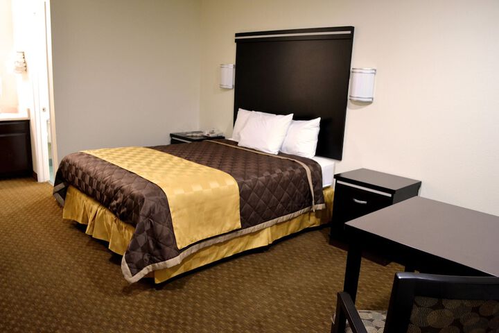 Room 15 of 29
