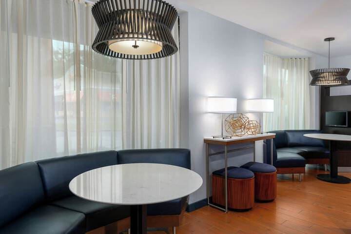 Courtyard by Marriott Danbury