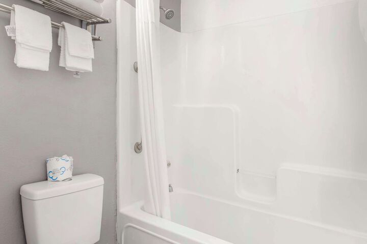 Room 21 of 46