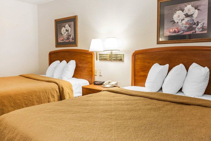 Room 15 of 26