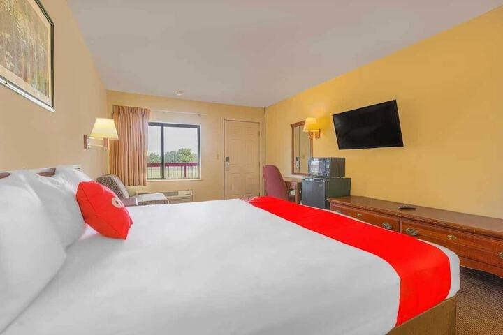Room 4 of 6