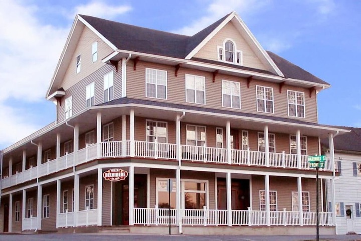 Hotel 3 of 27