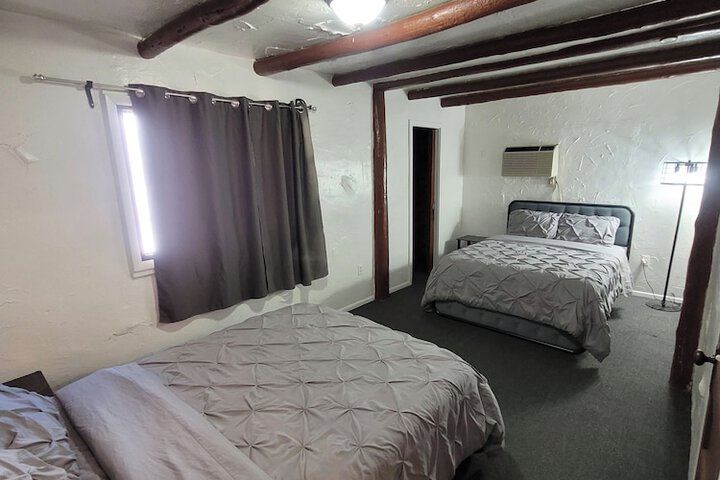 Room 17 of 66