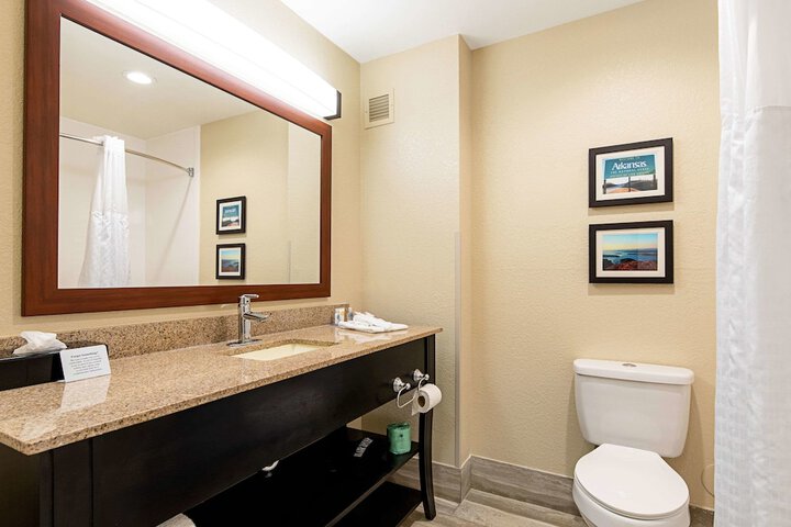 Room 20 of 28