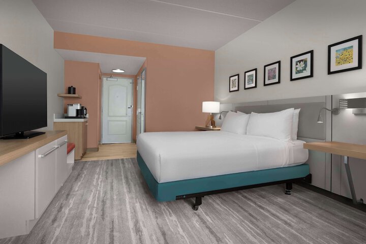 Room 20 of 44