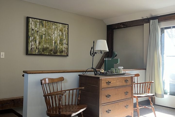 Room 165 of 294