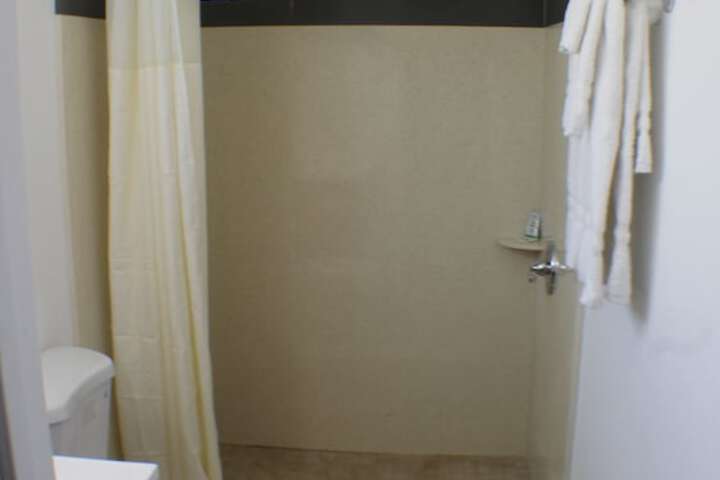 Room 7 of 24