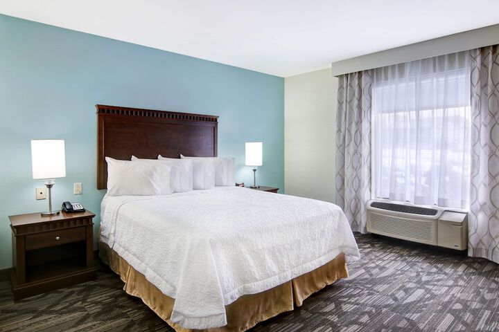 Room 16 of 62