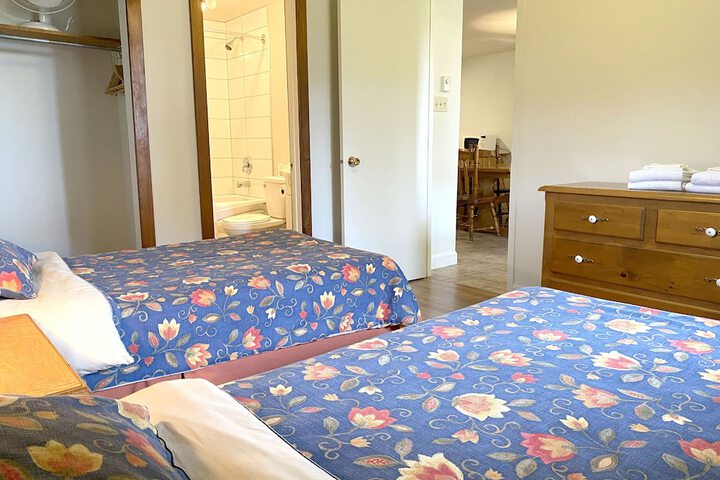 Room 180 of 211