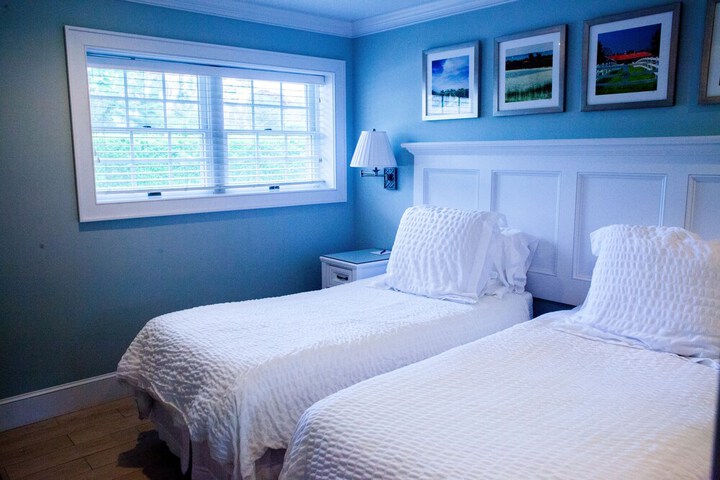 Room 17 of 30