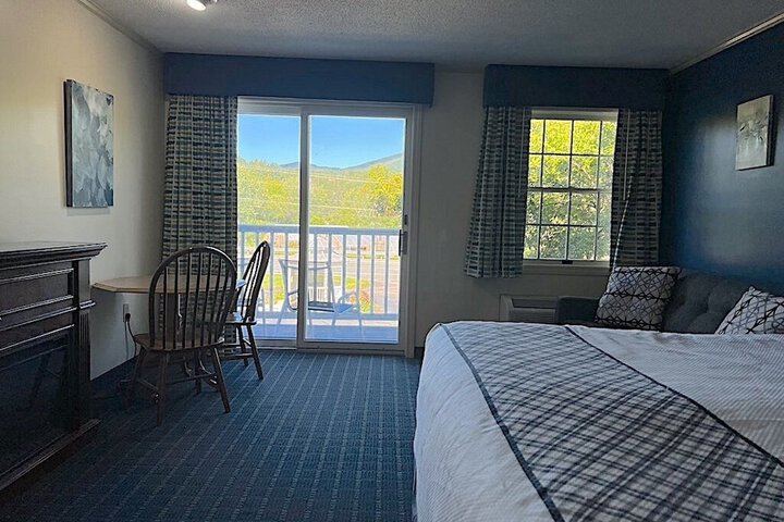 Room 45 of 103