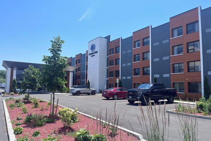 DoubleTree by Hilton Kingston