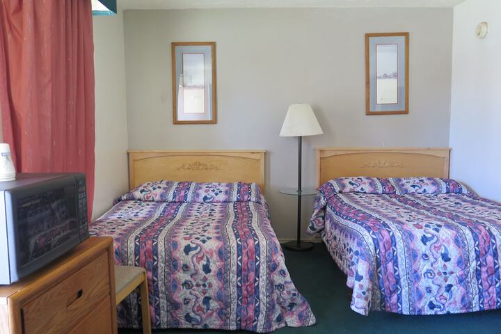 Pillow Talk Motel