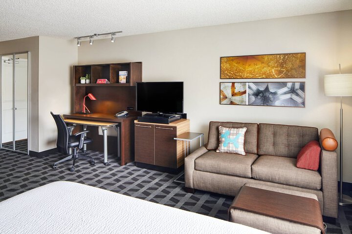 Room 17 of 26