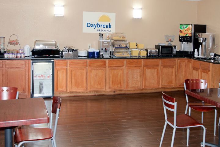 Breakfast/Coffee Service 42 of 46