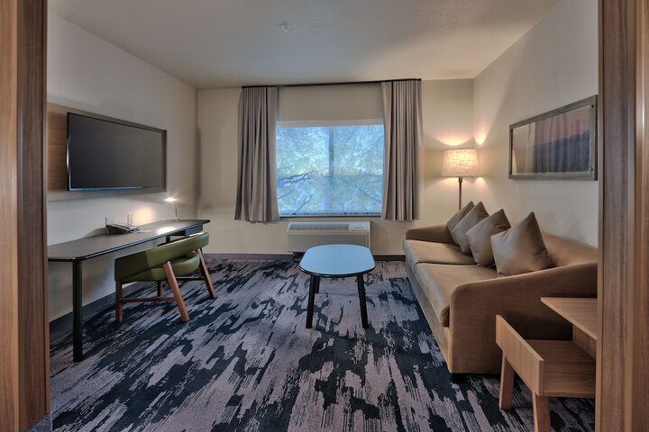 Room 12 of 35