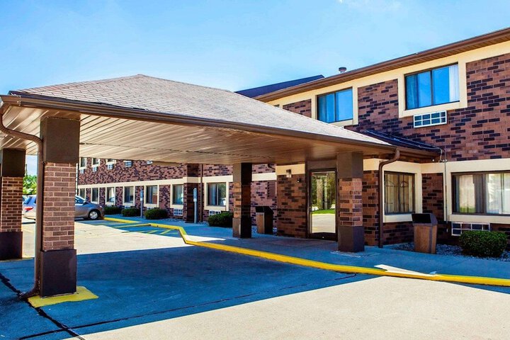 Hotel 4 of 68