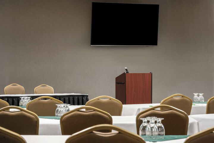 Holiday Inn Ontario by IHG