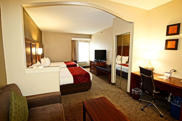 Room 32 of 49