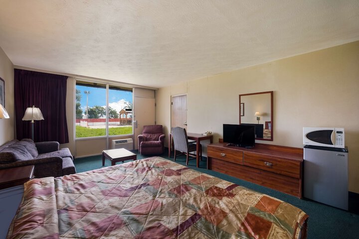 Travelodge by Wyndham Oakley