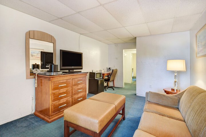 Room 20 of 24