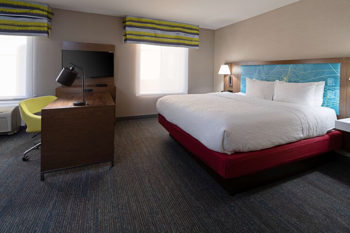 Room 17 of 32