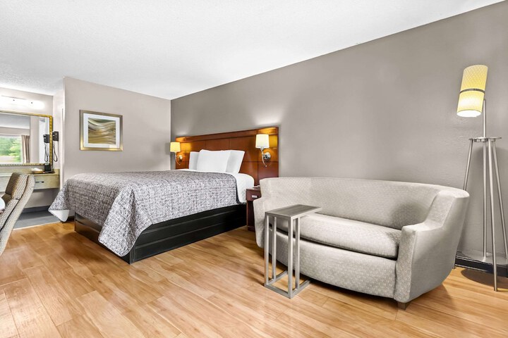 Room 26 of 31