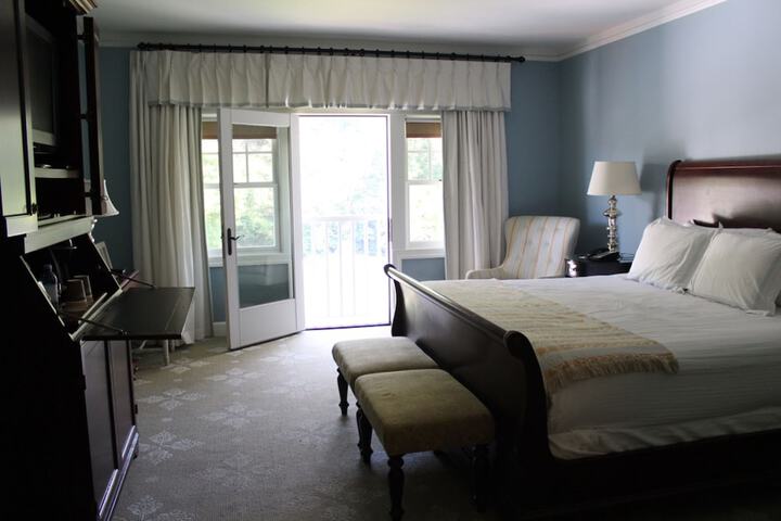 Room 85 of 185